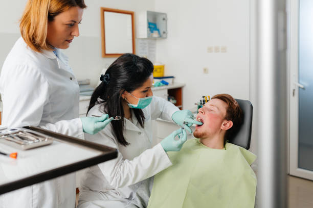 Best Weekend Emergency Dentist in Mechanicstown, NY